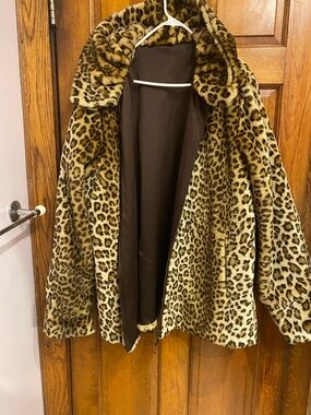 Leopard Print Teddy Jacket - Women